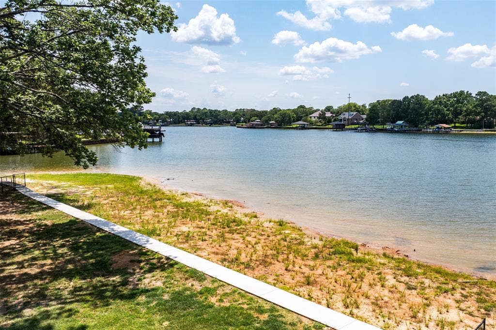 136 Anderson Lane, Mabank, TX 75156 136 Anderson Lane, Mabank, TX 75156