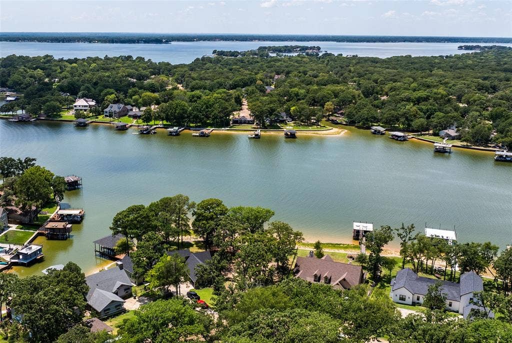 136 Anderson Lane, Mabank, TX 75156 136 Anderson Lane, Mabank, TX 75156