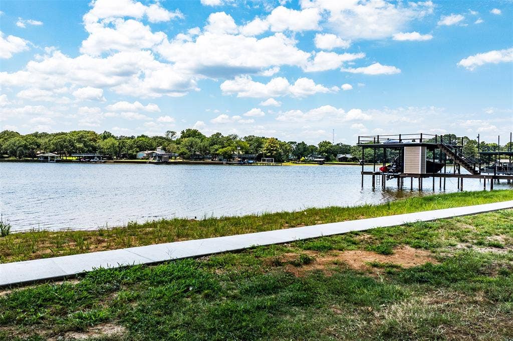 136 Anderson Lane, Mabank, TX 75156 136 Anderson Lane, Mabank, TX 75156