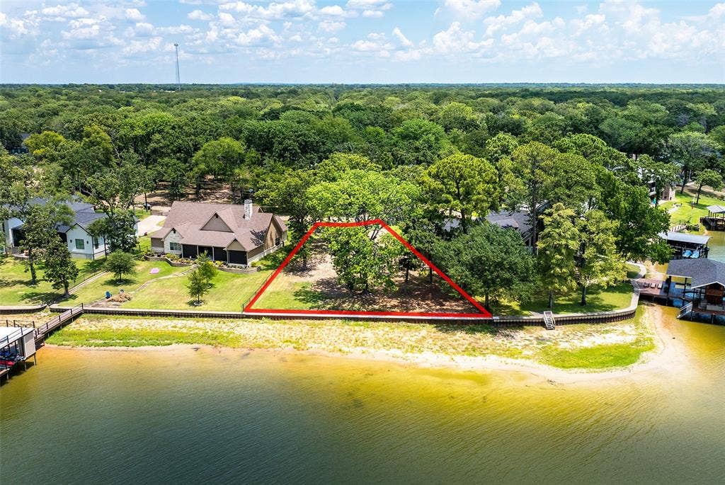 136 Anderson Lane, Mabank, TX 75156 136 Anderson Lane, Mabank, TX 75156