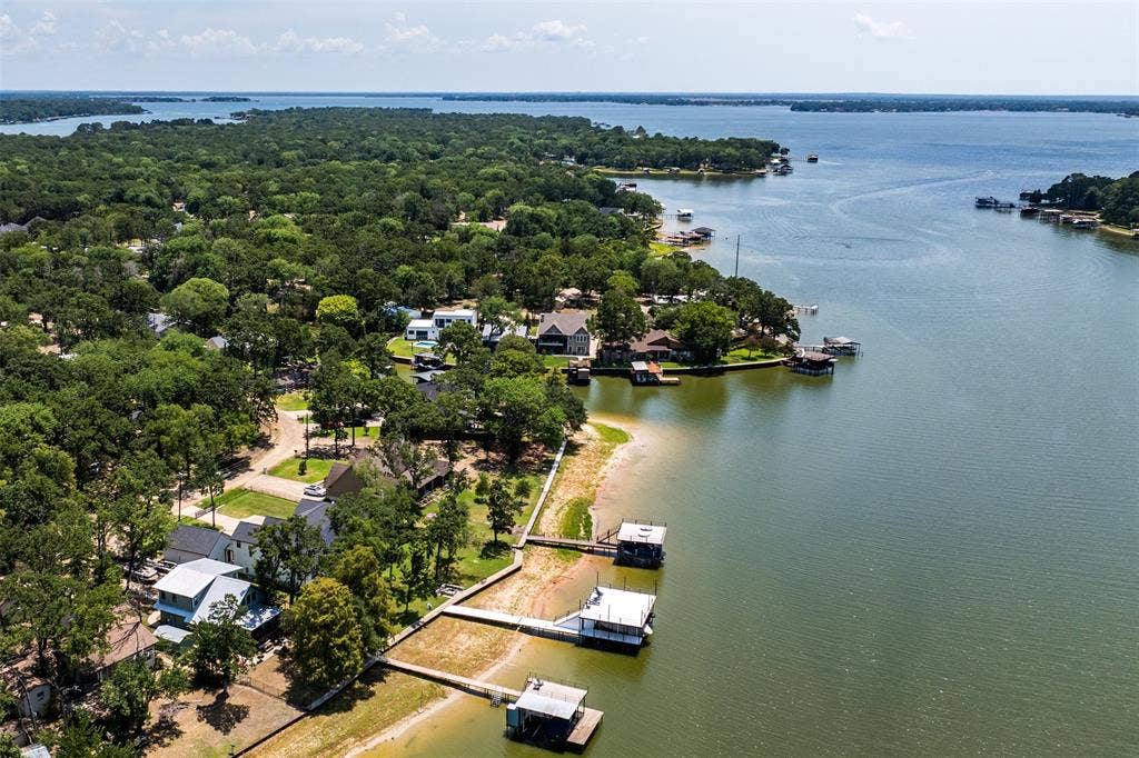 136 Anderson Lane, Mabank, TX 75156 136 Anderson Lane, Mabank, TX 75156