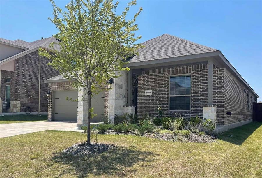 Property photo for 2924 Log Cabin Drive, Celina, TX