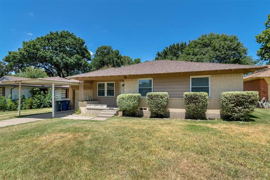 Property photo for 2209 Costa Mesa Drive, Dallas, TX
