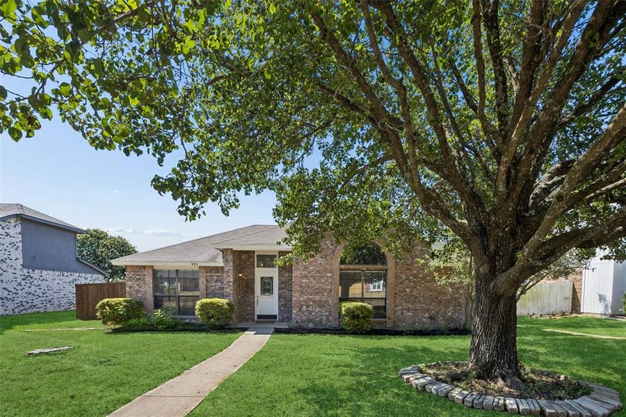 Property photo for 825 Weaver Street, Cedar Hill, TX