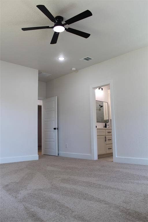 936 E Annie Street, Fort Worth, TX 76104 Back Bedroom Closet