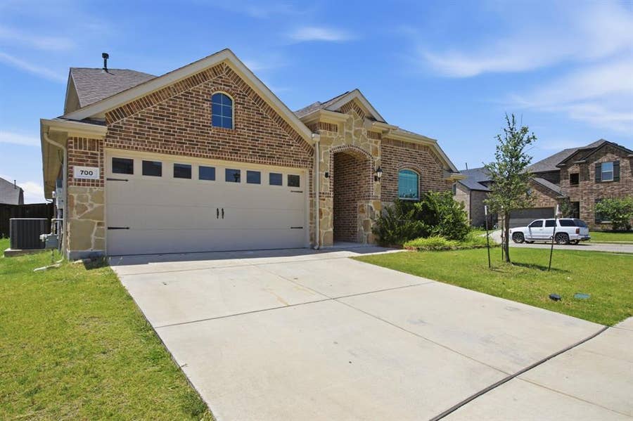 Property photo for 700 Pistachio Parkway, Forney, TX