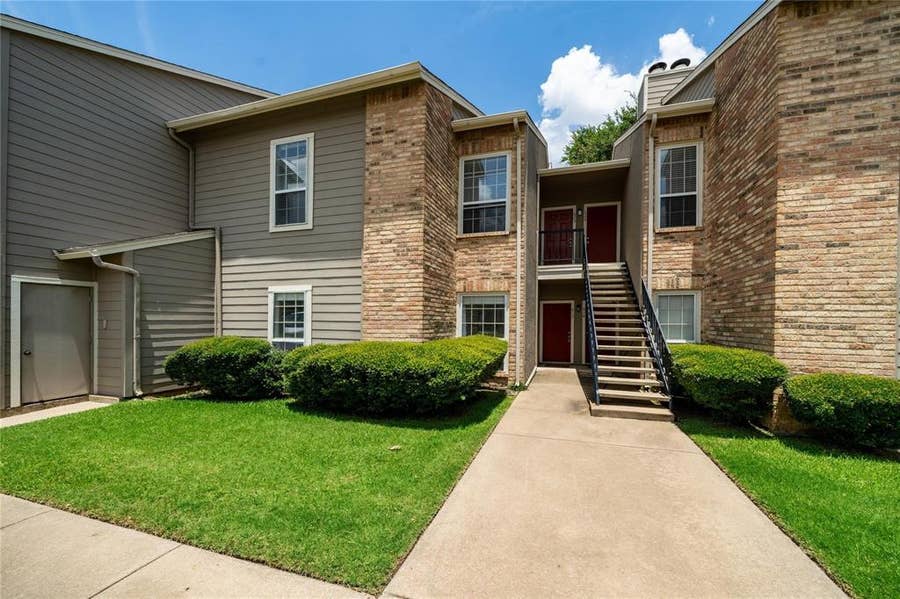 Property photo for 1700 Amelia Court, #613, Plano, TX