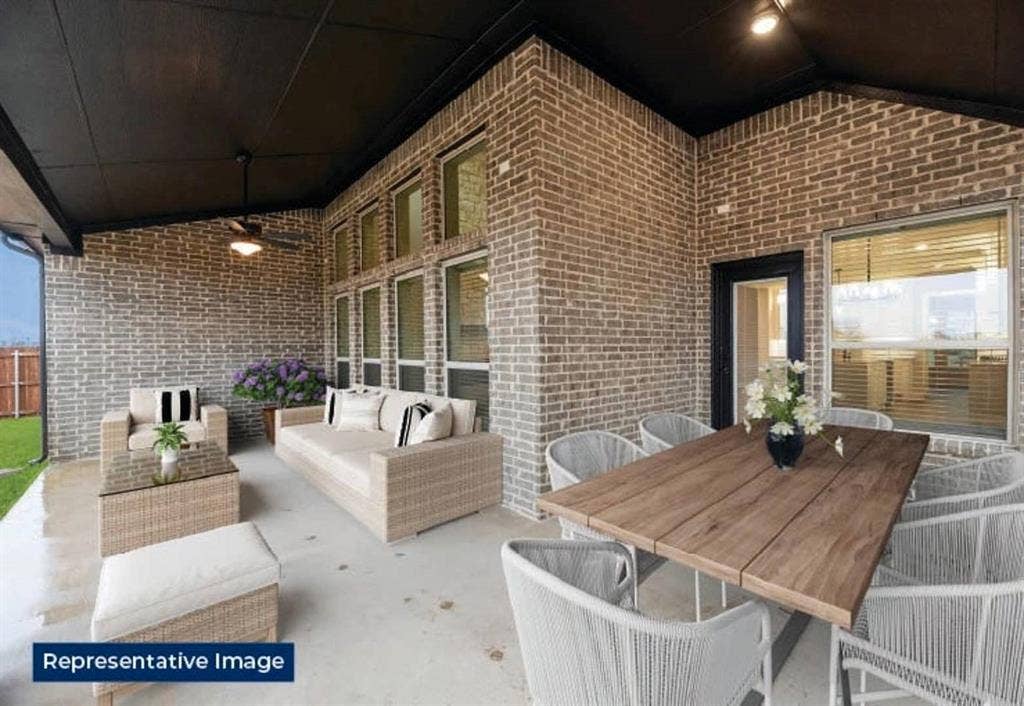 1823 Marlow Drive, Cedar Hill, TX 75104 1823 Marlow Drive, Cedar Hill, TX 75104