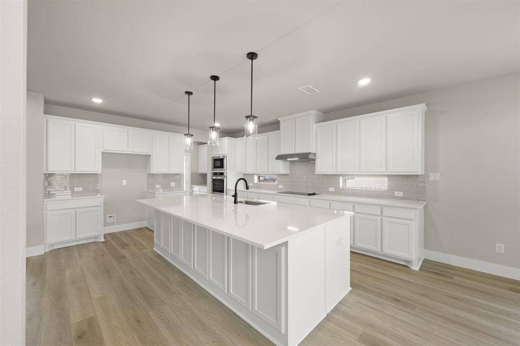 1823 Marlow Drive, Cedar Hill, TX 75104 1823 Marlow- Kitchen-2