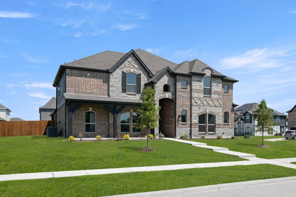 1823 Marlow Drive, Cedar Hill, TX 75104 1823 Marlow- front-2