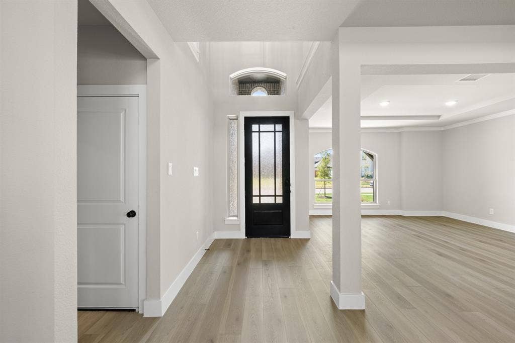 1823 Marlow Drive, Cedar Hill, TX 75104 1823 Marlow- Entry-1