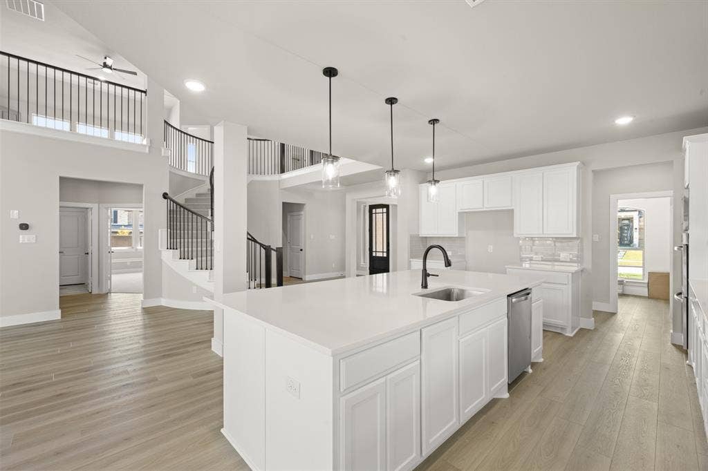 1823 Marlow Drive, Cedar Hill, TX 75104 1823 Marlow- Kitchen-4