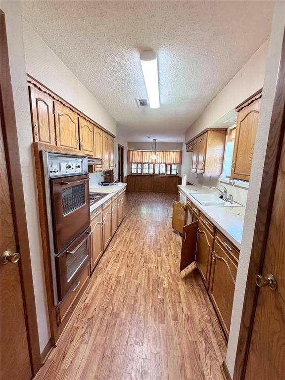 3811 Laurel Canyon Drive, Dallas, TX 75233 3811 Laurel Canyon Drive, Dallas, TX 75233
