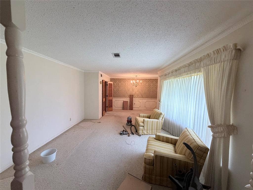 3811 Laurel Canyon Drive, Dallas, TX 75233 3811 Laurel Canyon Drive, Dallas, TX 75233