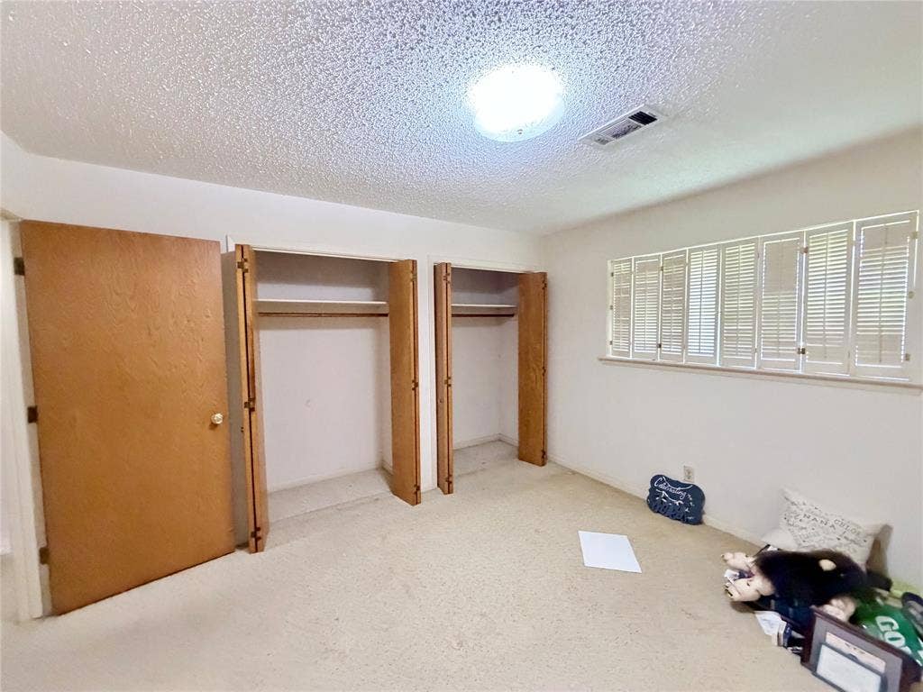 3811 Laurel Canyon Drive, Dallas, TX 75233 3811 Laurel Canyon Drive, Dallas, TX 75233