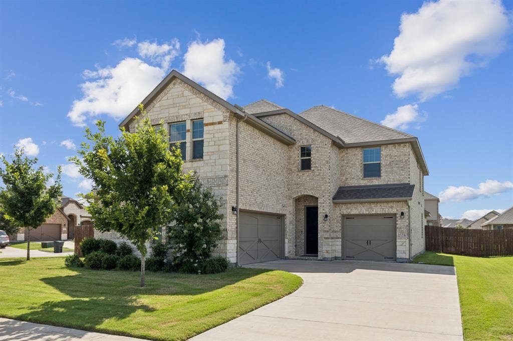 622 Summer Grove Drive, Midlothian, TX 76065 622 Summer Grove Drive, Midlothian, TX 76065
