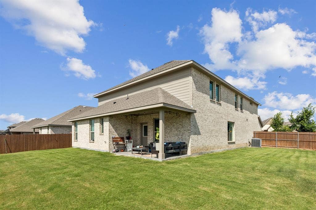 622 Summer Grove Drive, Midlothian, TX 76065 Back Exterior