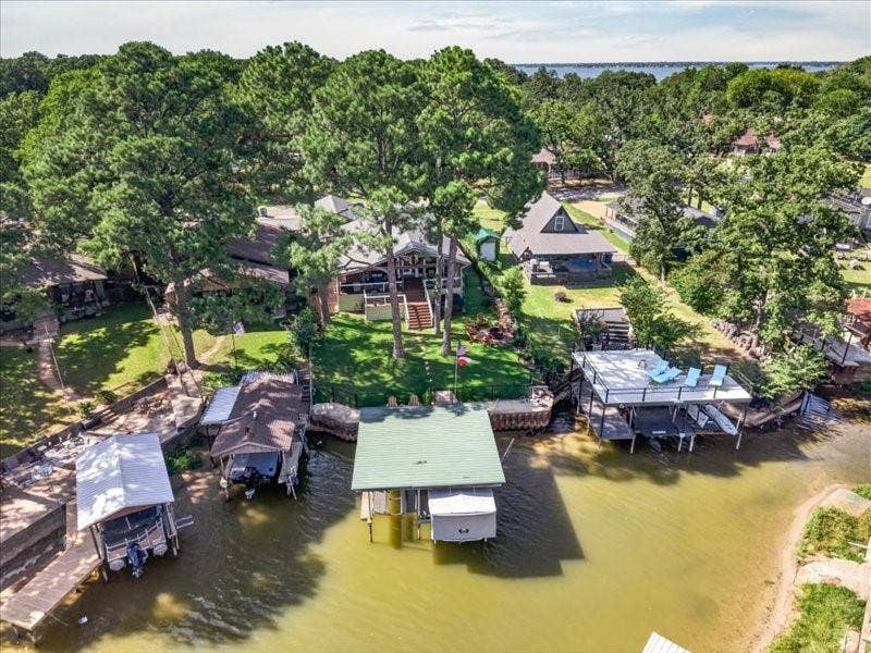 Property photo for 1805 Oak Shore Drive, Tool, TX