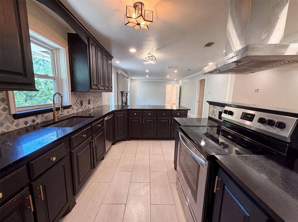 3423 Willow Crest Lane, Dallas, TX 75233 3423 Willow Crest Lane, Dallas, TX 75233