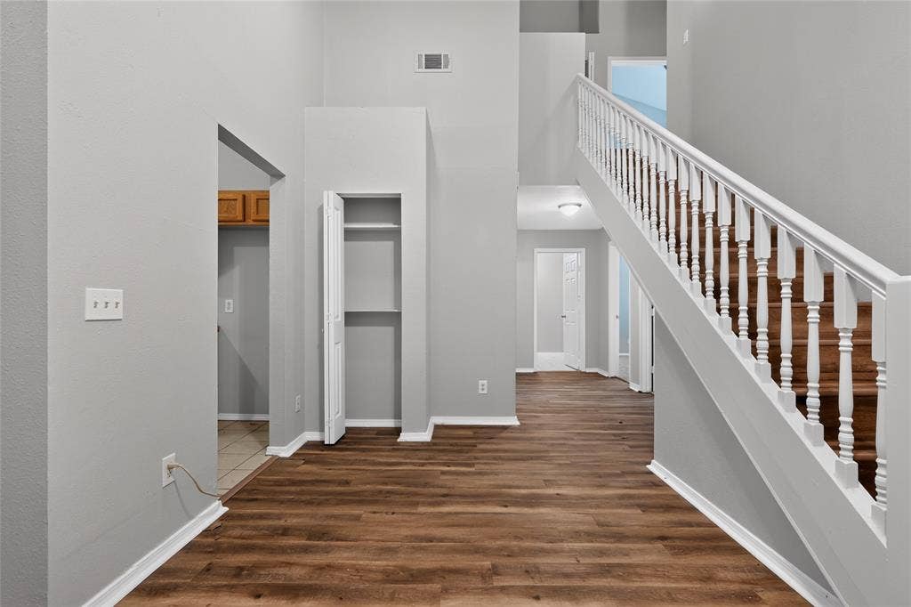 226 Cliff Heights Circle, Dallas, TX 75241 226 Cliff Heights Circle, Dallas, TX 75241