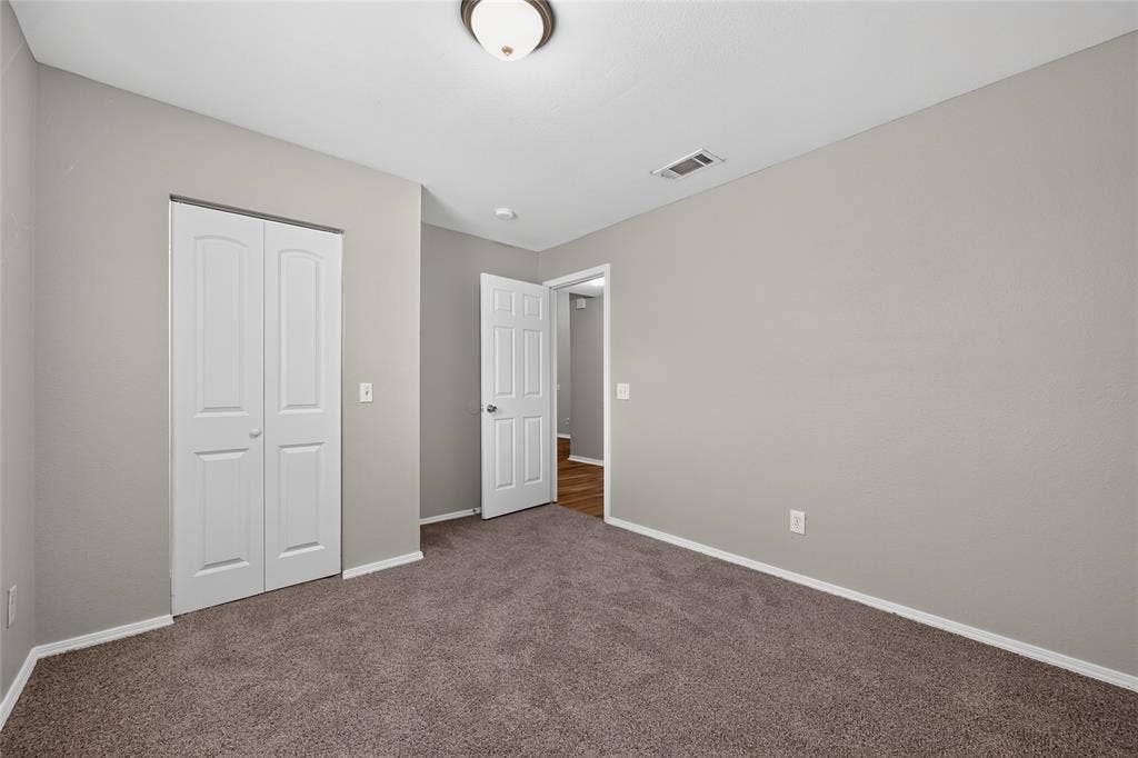 226 Cliff Heights Circle, Dallas, TX 75241 226 Cliff Heights Circle, Dallas, TX 75241