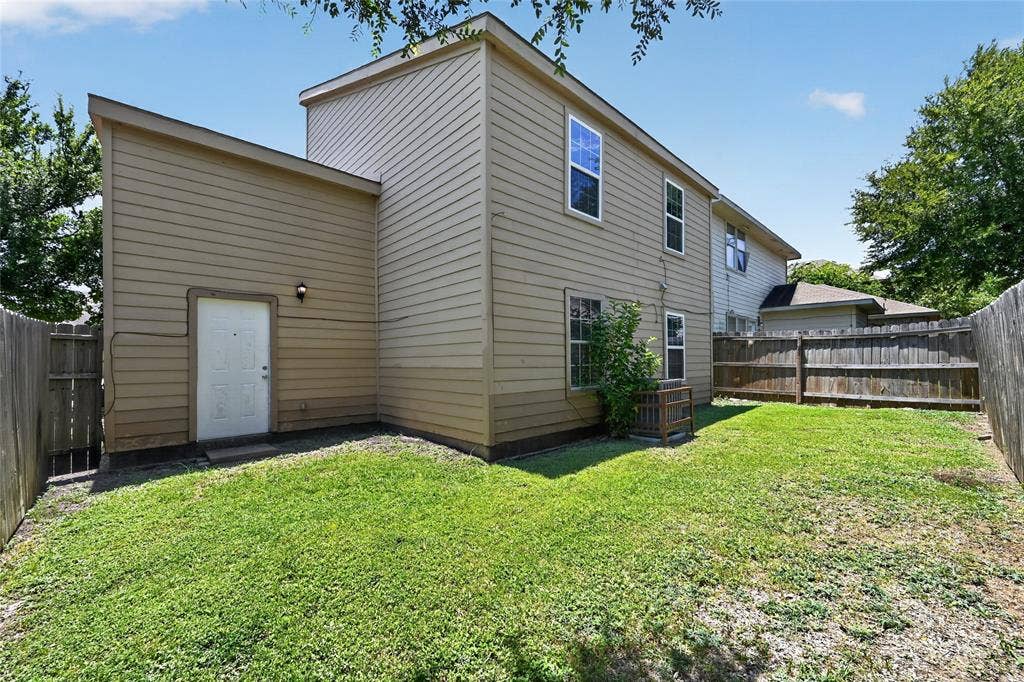 226 Cliff Heights Circle, Dallas, TX 75241 226 Cliff Heights Circle, Dallas, TX 75241