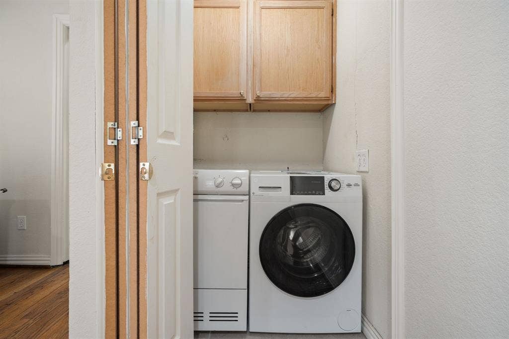 3881 Gaspar Drive, Dallas, TX 75220 3881 Gaspar Drive, Dallas, TX 75220