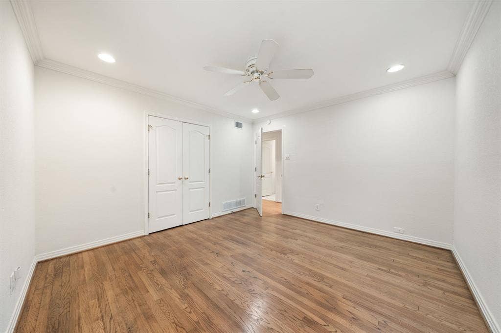 3881 Gaspar Drive, Dallas, TX 75220 3881 Gaspar Drive, Dallas, TX 75220