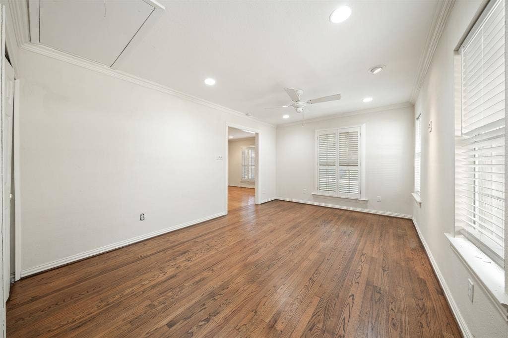 3881 Gaspar Drive, Dallas, TX 75220 3881 Gaspar Drive, Dallas, TX 75220