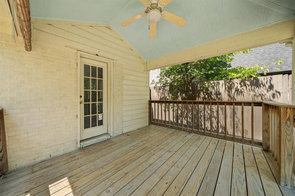 3881 Gaspar Drive, Dallas, TX 75220 3881 Gaspar Drive, Dallas, TX 75220