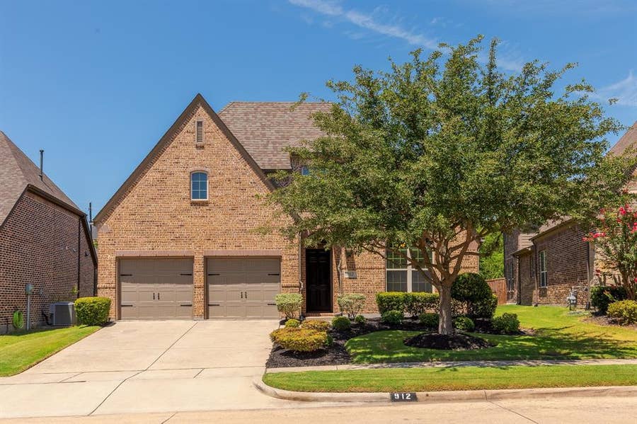 Property photo for 912 Snyder Drive, McKinney, TX