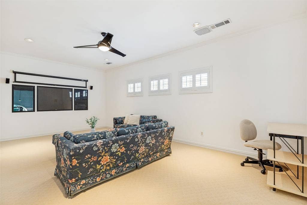 5920 Mcfarland Drive, Plano, TX 75093 5920 Mcfarland Drive, Plano, TX 75093