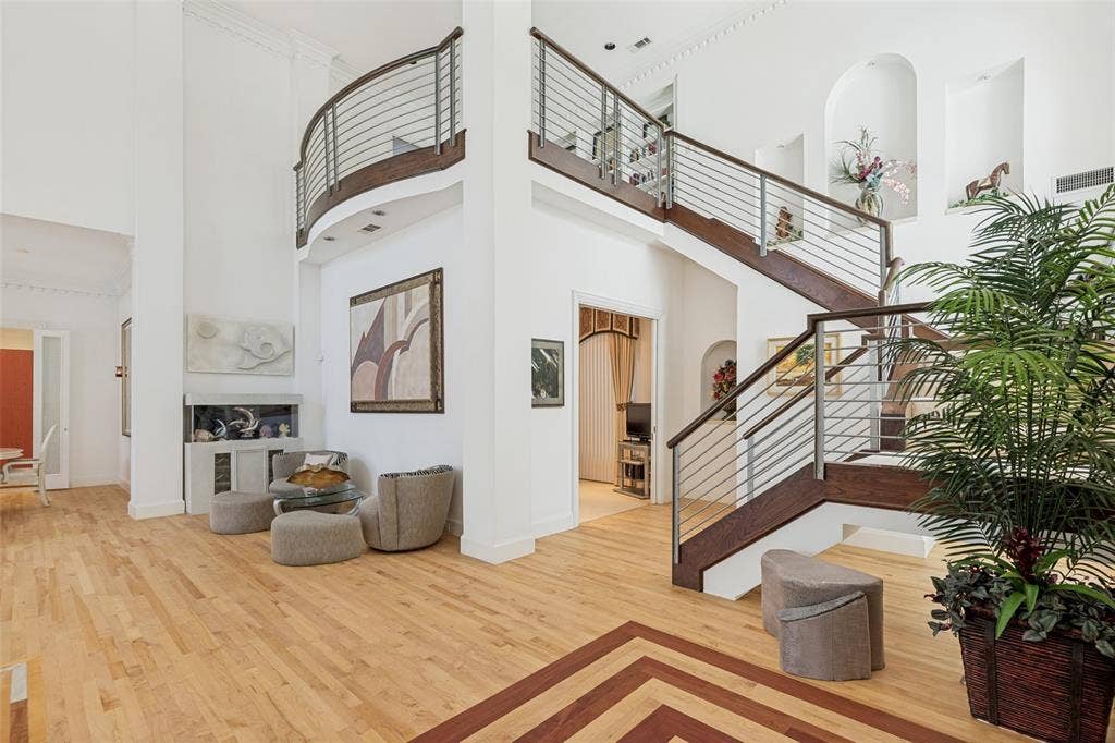 5920 Mcfarland Drive, Plano, TX 75093 5920 Mcfarland Drive, Plano, TX 75093