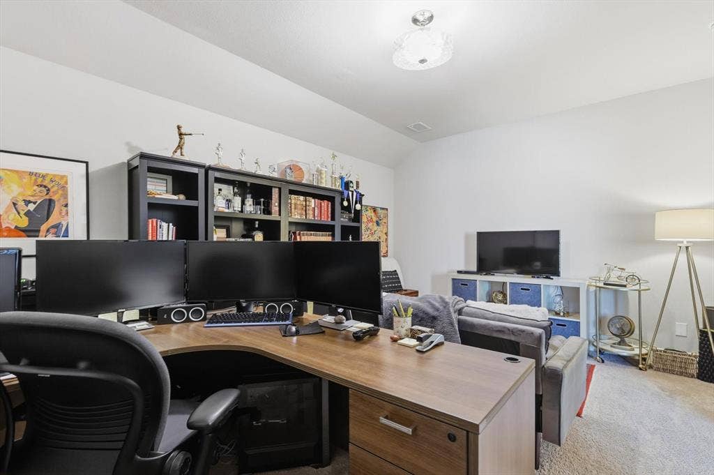 Seller is using as a 2nd office