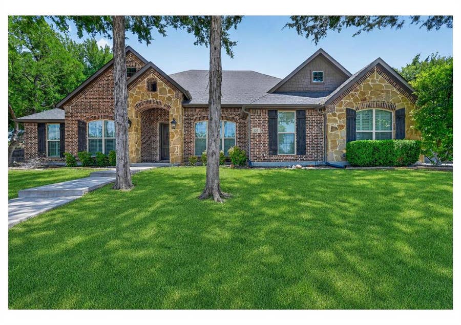 Property photo for 133 Claremont Drive, Ovilla, TX