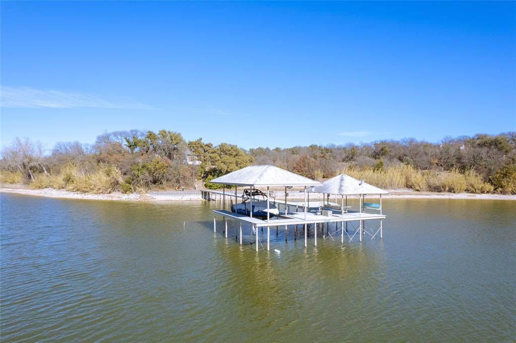 4555 Herring Drive, Fort Worth, TX 76179 4555 Herring Drive, Fort Worth, TX 76179
