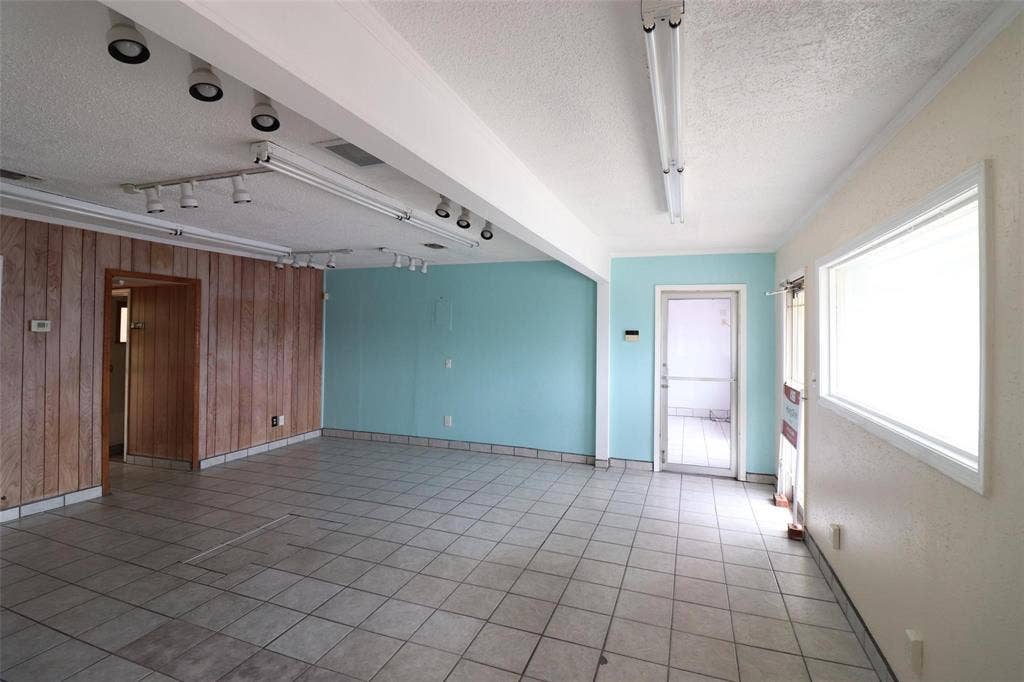 8039 Ferguson Road, Dallas, TX 75228