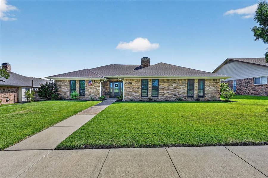 Property photo for 2226 Carmel Drive, Carrollton, TX
