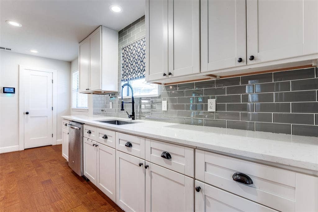 8647 Langdale Circle, Dallas, TX 75238 8647 Langdale Circle, Dallas, TX 75238