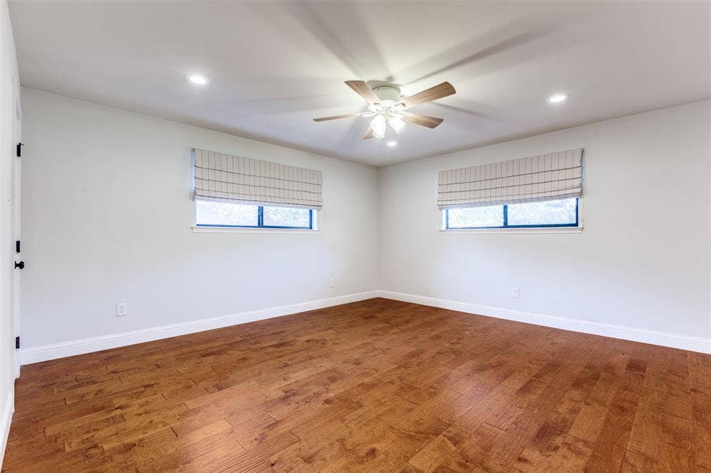 8647 Langdale Circle, Dallas, TX 75238 8647 Langdale Circle, Dallas, TX 75238