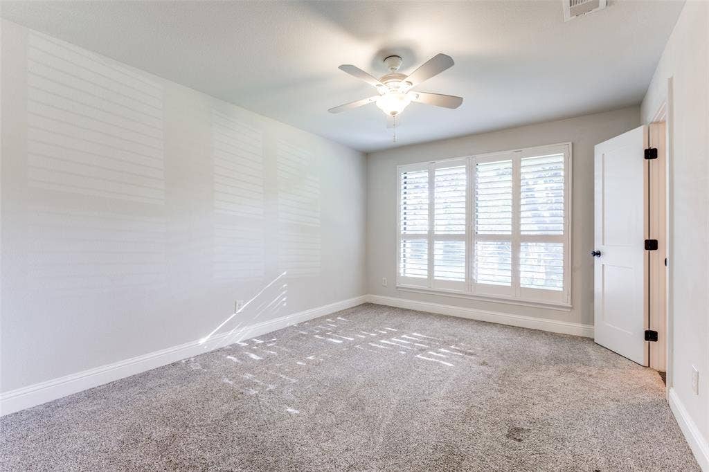 8647 Langdale Circle, Dallas, TX 75238 8647 Langdale Circle, Dallas, TX 75238