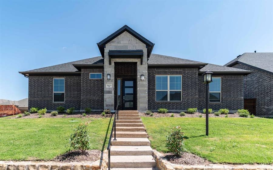 Property photo for 2033 Blue Moon Bay, Mesquite, TX