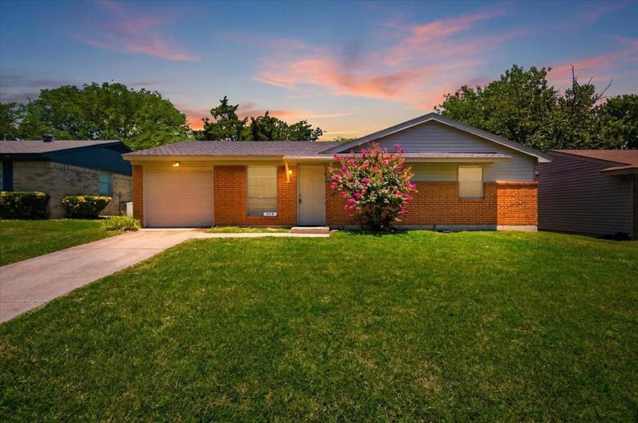 Property photo for 715 Thrush Avenue, Duncanville, TX
