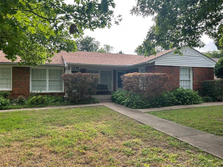 Property photo for 9428 Forest Hills Boulevard, Dallas, TX