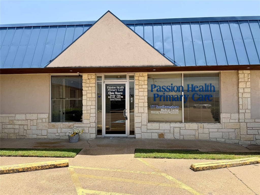 606 S SEVEN POINTS Boulevard, #7, Seven Points, TX 75143