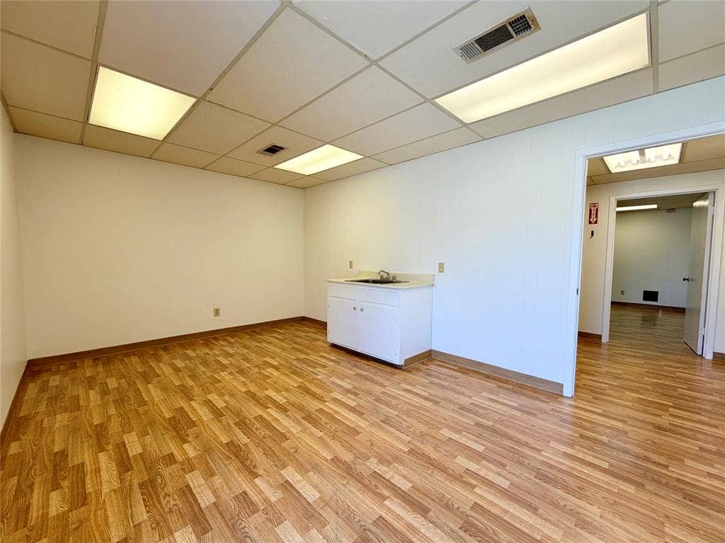 606 S SEVEN POINTS Boulevard, #7, Seven Points, TX 75143