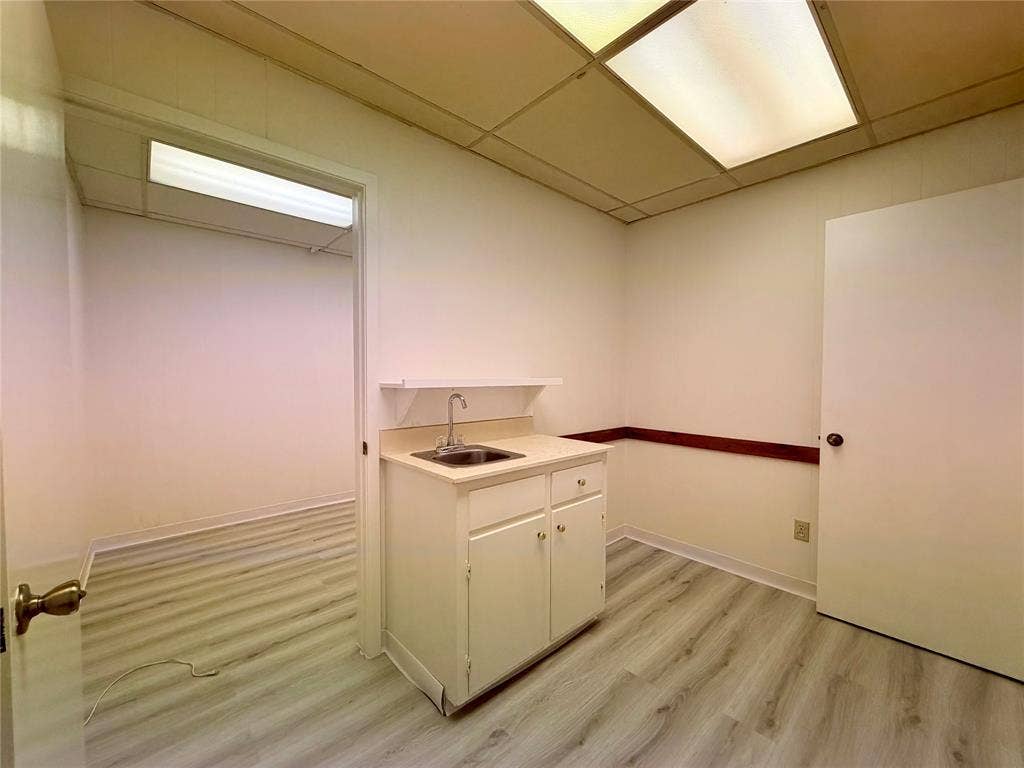 606 S SEVEN POINTS Boulevard, #7, Seven Points, TX 75143