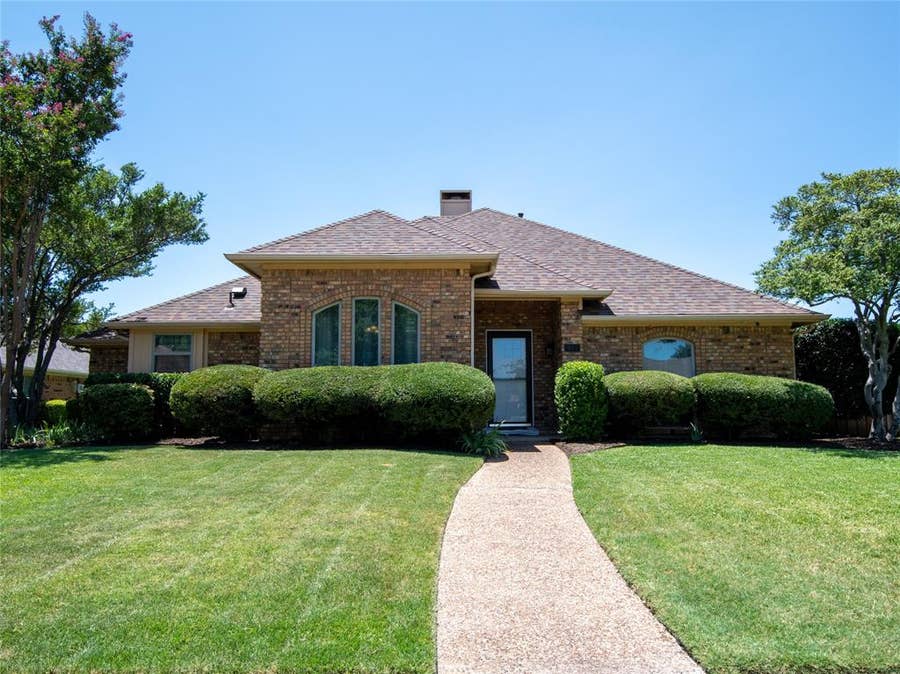 Property photo for 903 Meadow Creek Drive, Allen, TX
