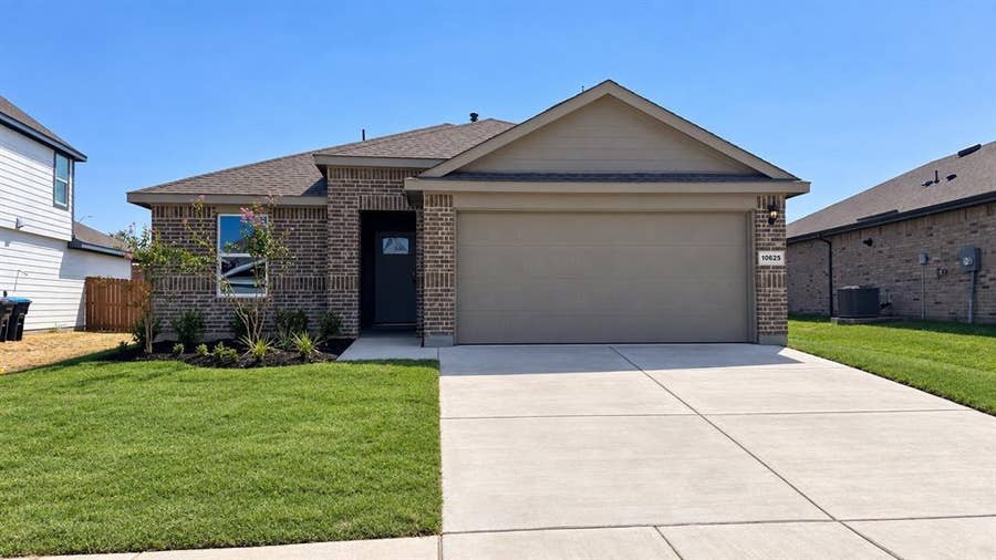 Property photo for 10625 DIAMOND MINE Drive, Fort Worth, TX