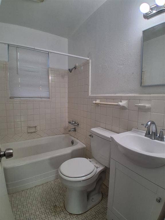 3019 Avon Street, #3019, Dallas, TX 75211 3019 Avon Street, #3019, Dallas, TX 75211